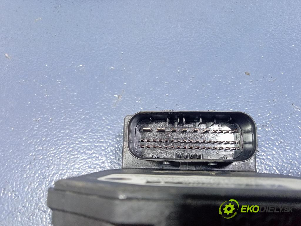 Toyota Avensis 2005 čerpadlo ABS x 89541-05090