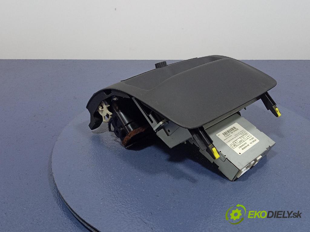 Toyota Avensis 2005 Zobrazit: Rádio: / GPS 86110-05020