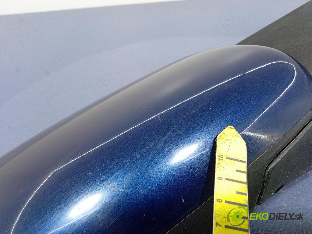 Toyota Avensis 2005 zrkadlo pravé