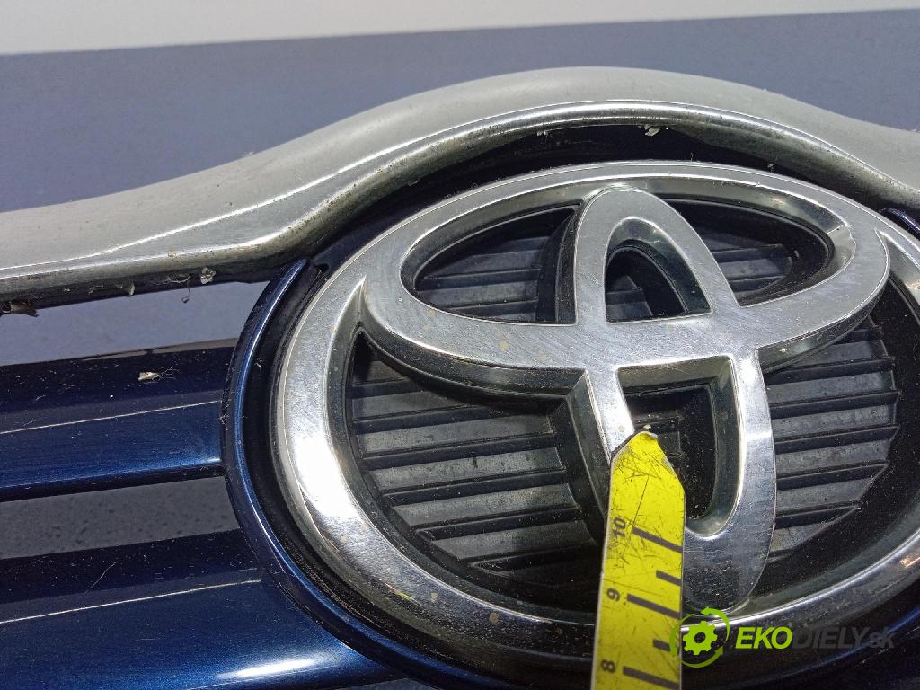 Toyota Avensis 2005 miežka / Gril: 75312-05010