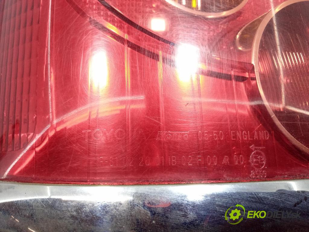 Toyota Avensis 2005 svetlo / reflektor zad ľavá Vonkajsia: 