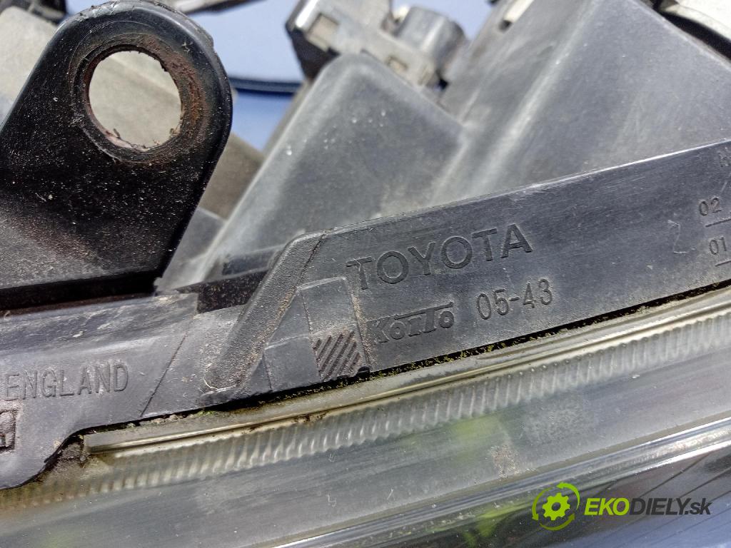 Toyota Avensis 2005 světlo Levý: