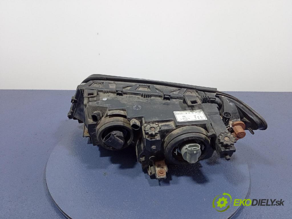Bmw Seria 3 2002 Reflektor: v pravo: 