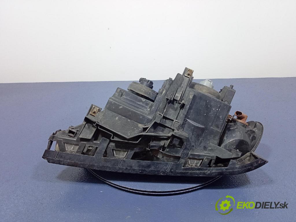 Bmw Seria 3 2002 Reflektor: v pravo:
