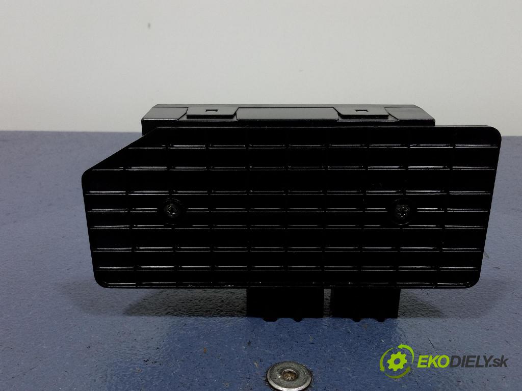 Vw Passat 2004 riadiaca jednotka Komfortu 1C0959799C