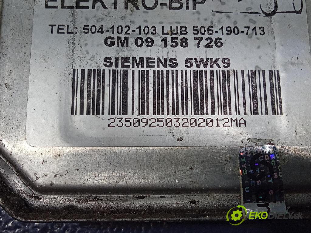 Opel Zafira 2001 riadiaca jednotka Motor: 09158726