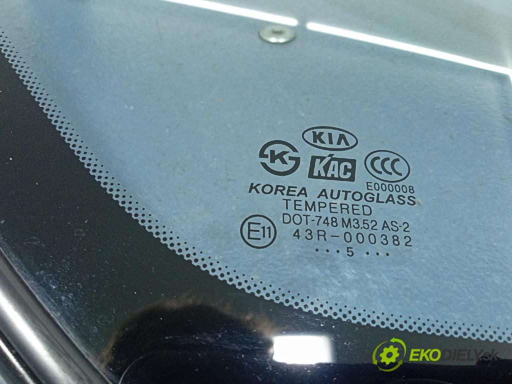 Kia Sportage 2005 sklo Karoséria: zad 87810-1F000