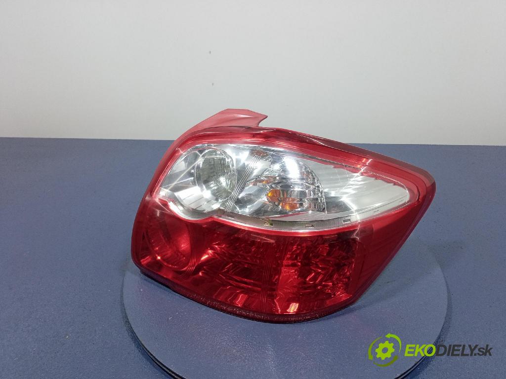 Toyota Auris 2012 svetlo / reflektor zad Prava: Vonkajsia: 81660-02540-00