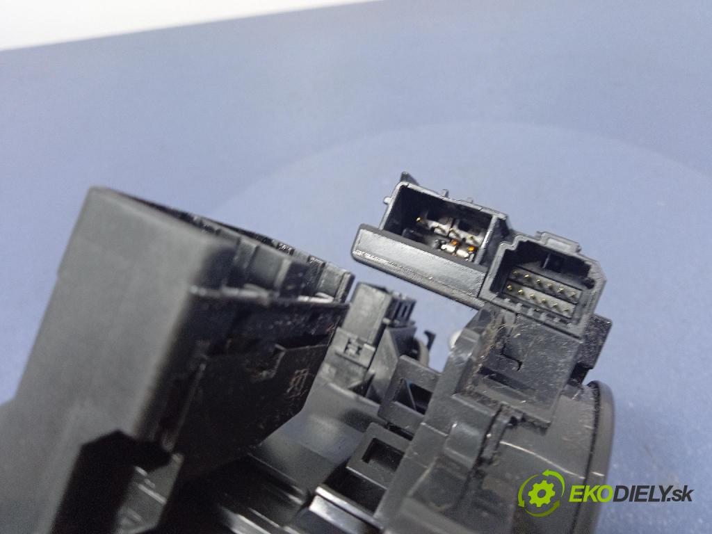 Toyota Auris 2012 prepínač Komplex: