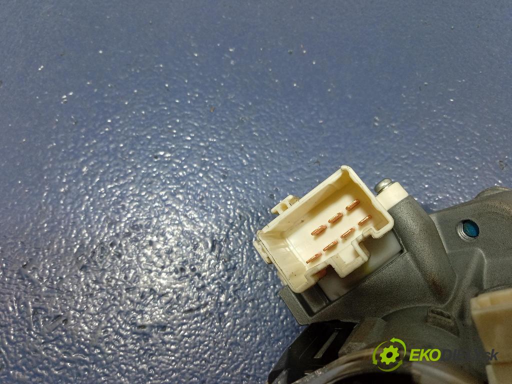 Toyota Auris 2012 Spínač zapaľovania: 45020-0203