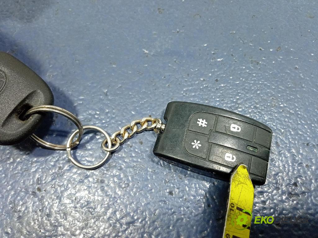 Toyota Auris 2012 Spínač zapaľovania: 45020-0203