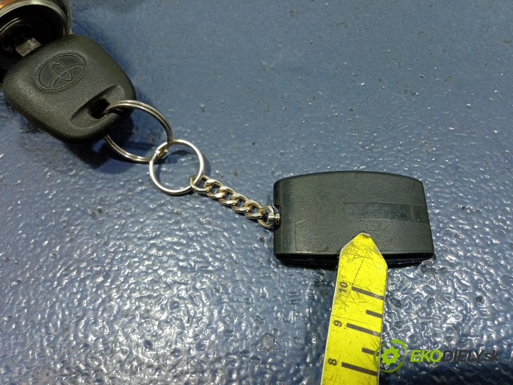 Toyota Auris 2012 Spínač zapaľovania: 45020-0203