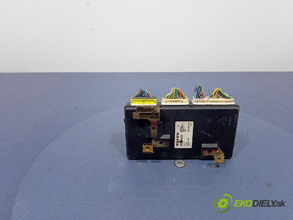 Volvo V40 2002 riadiaca jednotka Komfortu 30621304