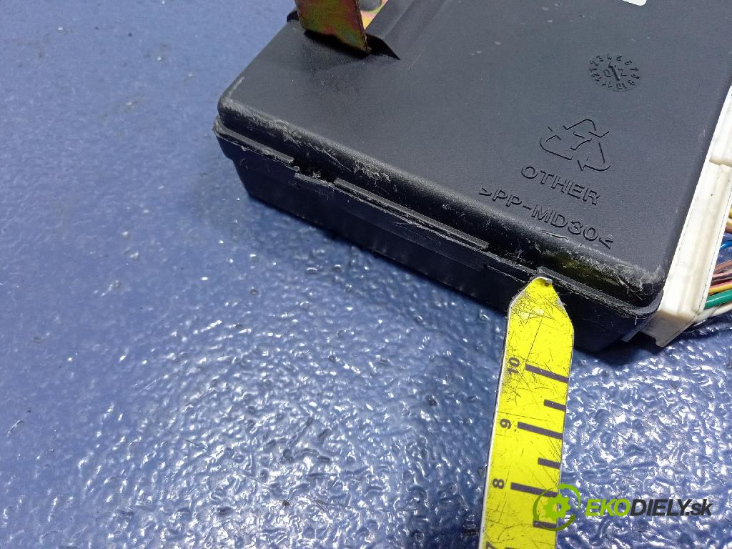 Volvo V40 2002 riadiaca jednotka Komfortu 30621304