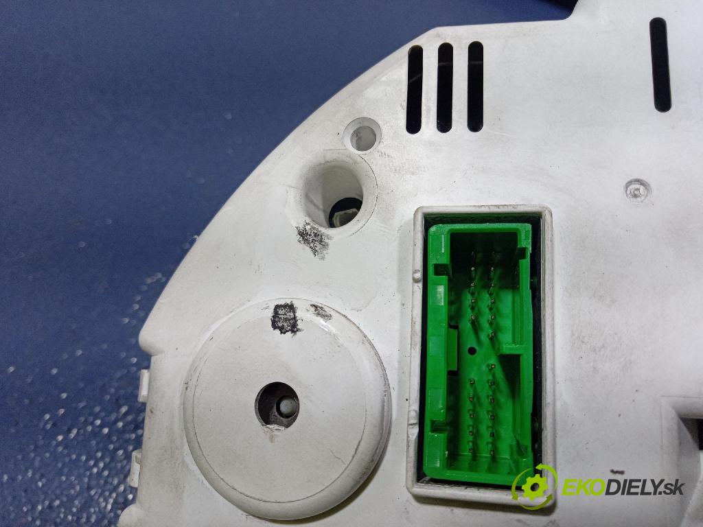 Volvo V40 2002 prístrojovka/ budíky 30623052