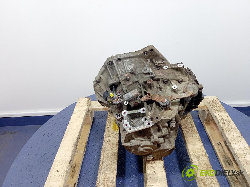 Toyota Auris 2012 prevodovka Manualna