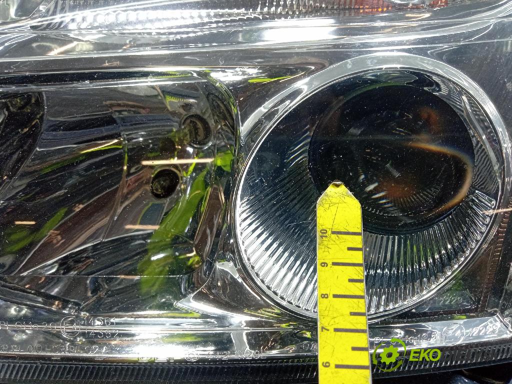 Opel Vectra 2003 Reflektor: Vľavo: 442-1129L