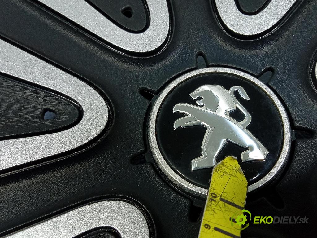 Peugeot Partner 2015 puklica kola: 9676970477