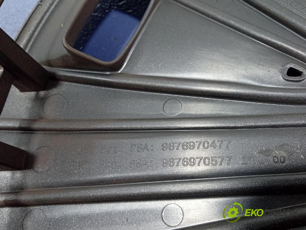 Peugeot Partner 2015 puklica kola: 9676970477