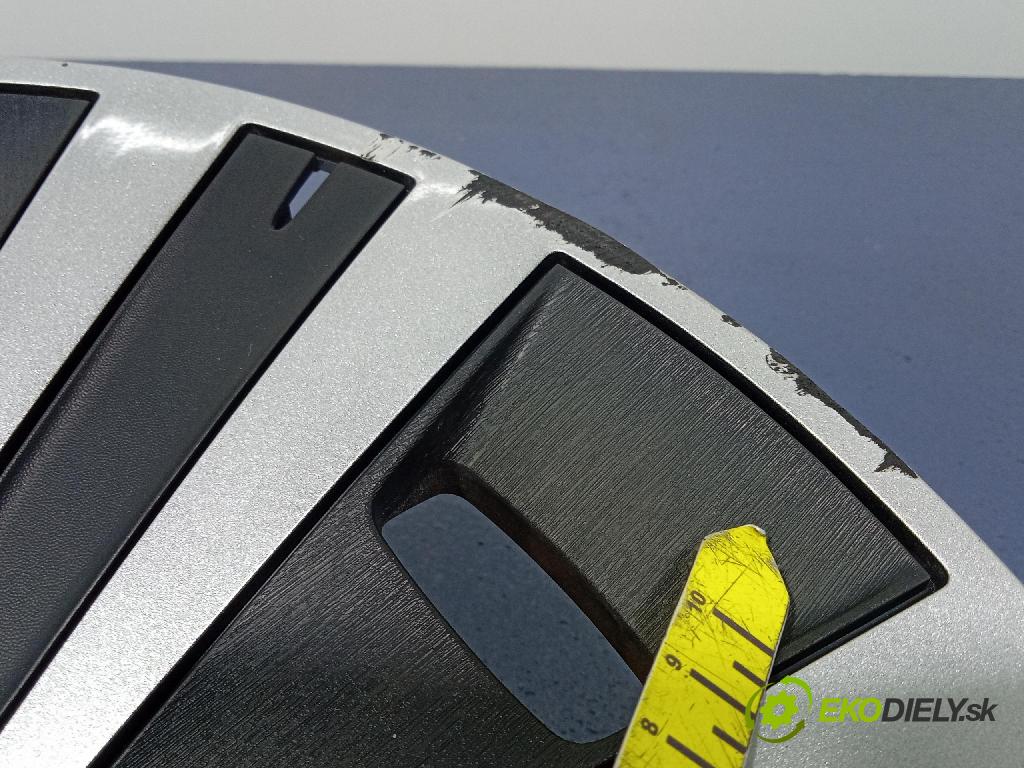 Peugeot Partner 2015 puklica kola: 9676970477