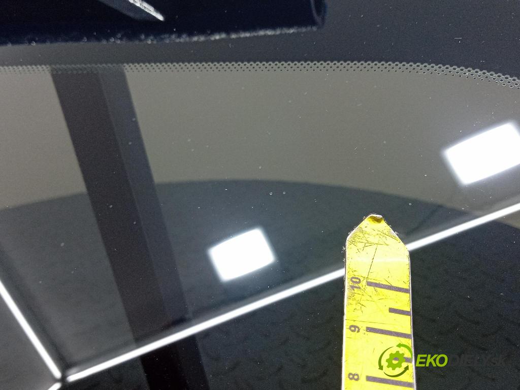 Peugeot Partner 2015 sklo dvere zad ľavé 