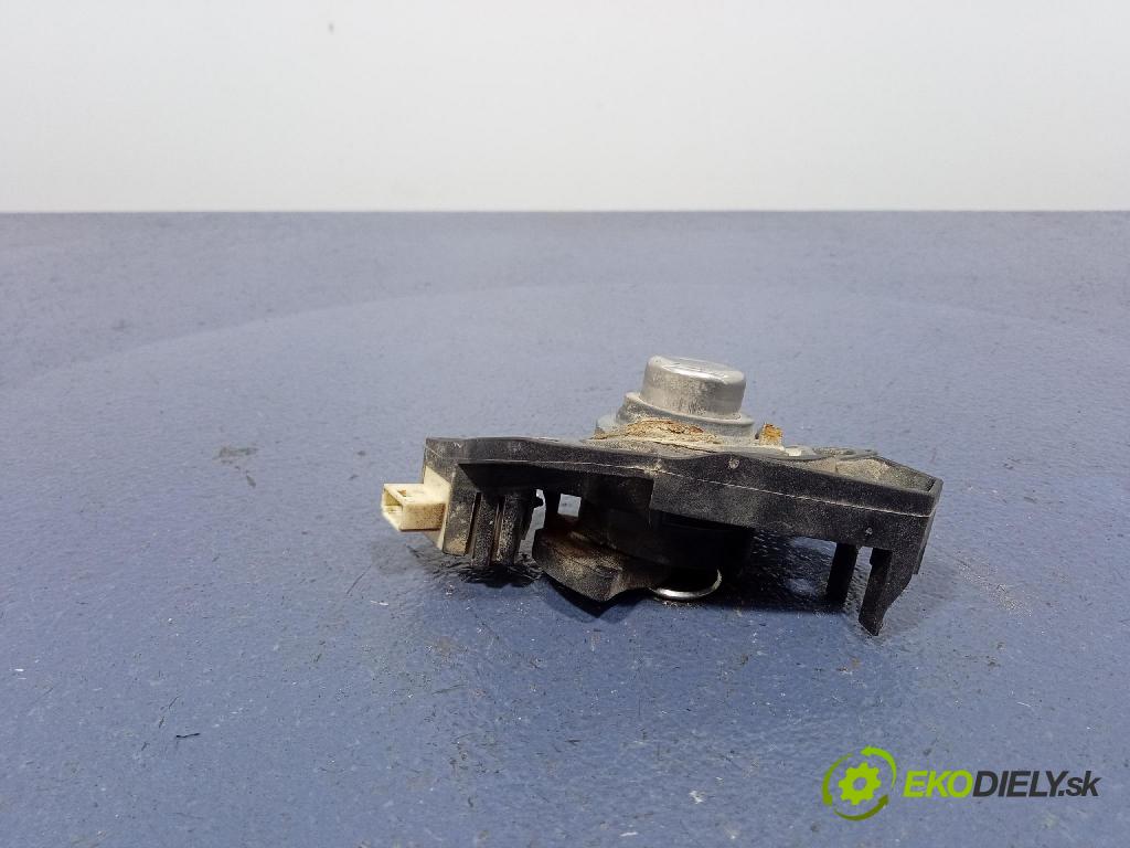 Opel Vectra 2008 rukoväť Klapky: Zadná: 13178155
