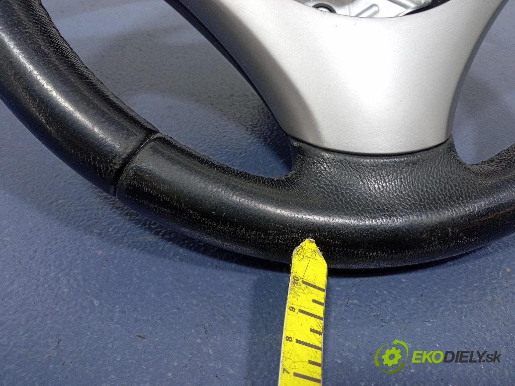 Bmw Seria 1 2006 volant 6767503