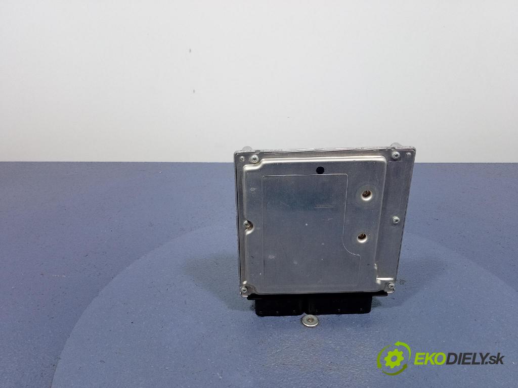 Bmw Seria 1 2006 riadiaca jednotka Motor: 7798179