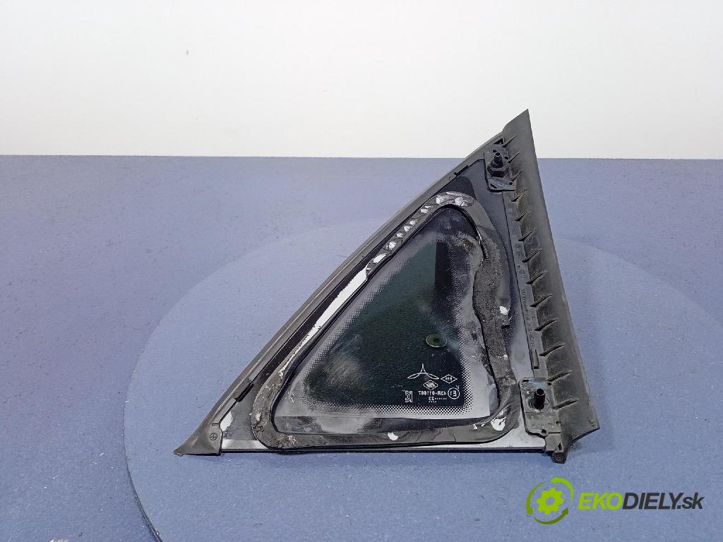 Renault Captur 2023 sklo Karoséria: zad 833003993R