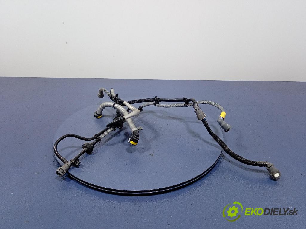 Renault Captur 2023 rúrka paliva 118260523R