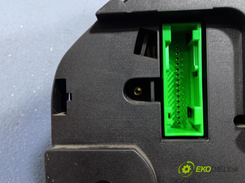 Audi A6 2001 prístrojovka/ budíky 4B0920933M