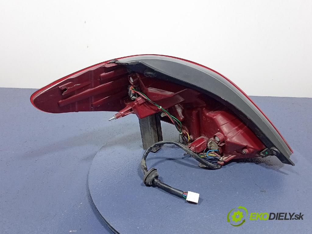 Hyundai I20 2014 svetlo / reflektor zad Prava: Vonkajsia: 92402-4P500