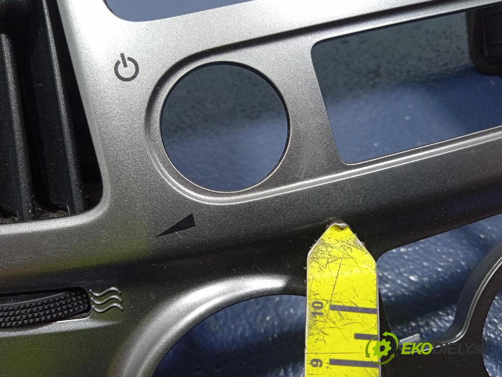 Hyundai I20 2014 GRIDS: Prúd vzduchu: Vzduch: 84704-1J630