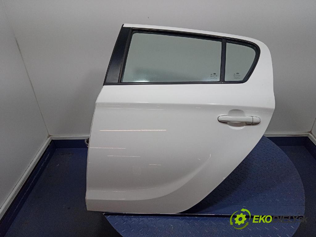 Hyundai I20 2014 dvere zad Vľavo: 01