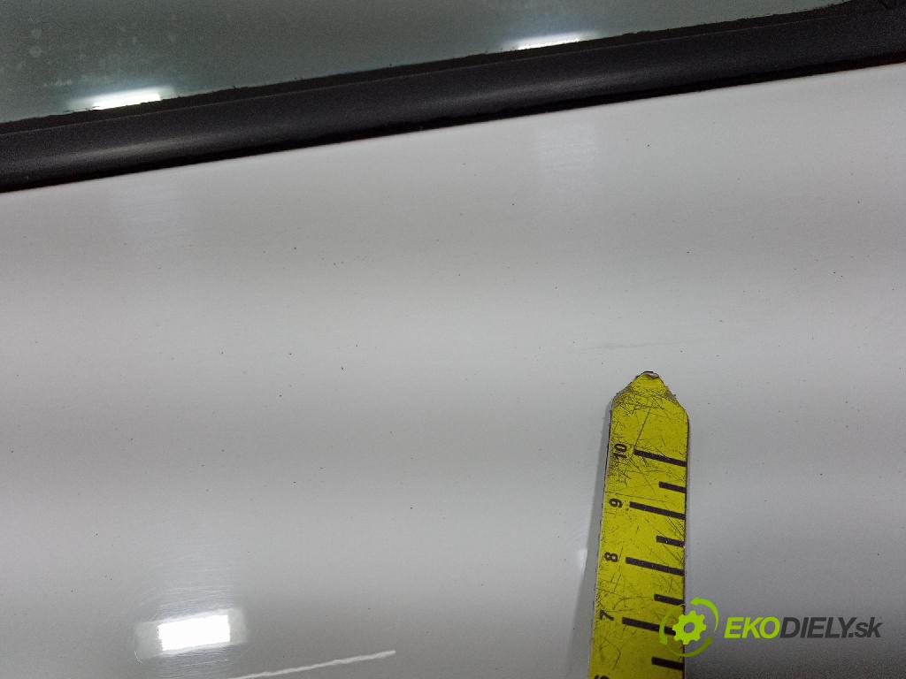 Hyundai I20 2014 dvere zad Vľavo: 01