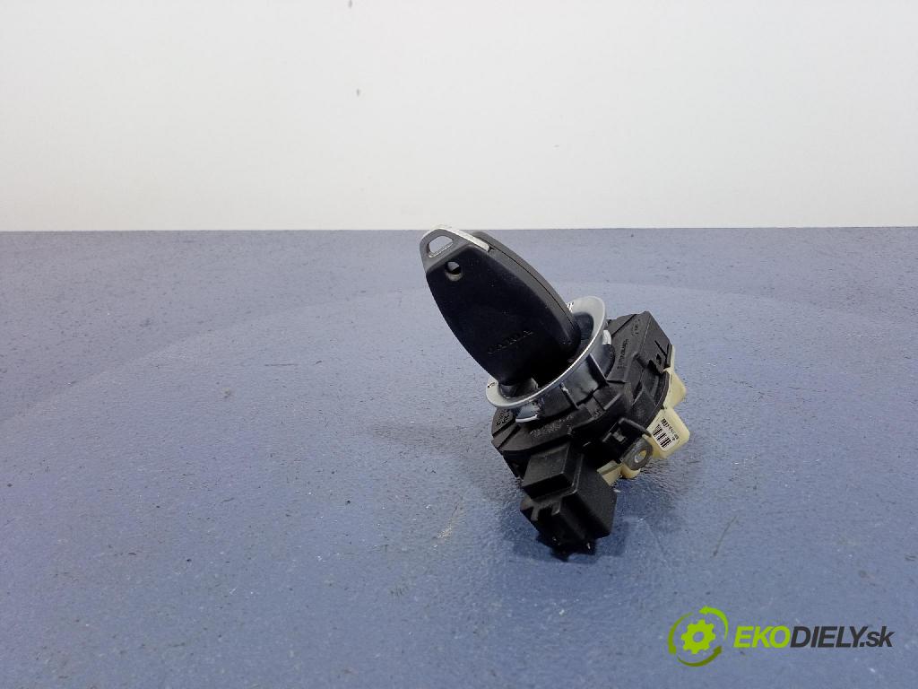 Volvo S40 2006 Spínač zapaľovania: 30659837