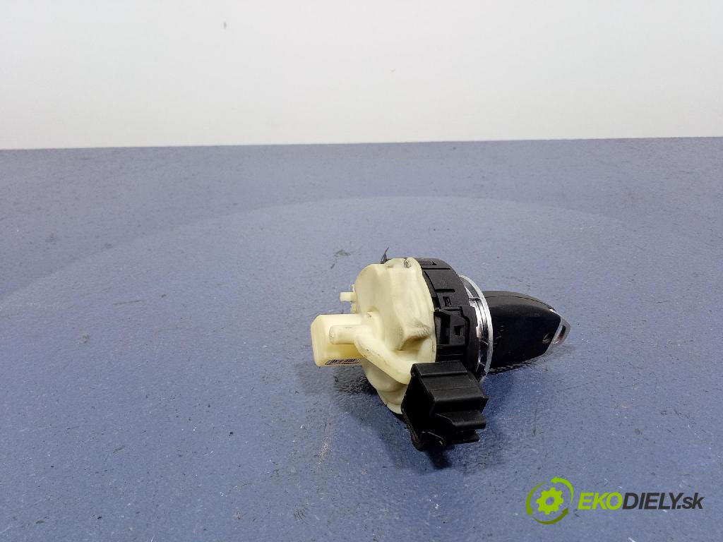 Volvo S40 2006 Spínač zapaľovania: 30659837