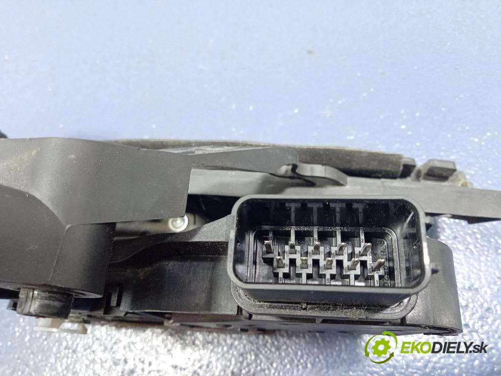 Volvo S40 2006 zámok dvere Predné Vľavo: 30753658