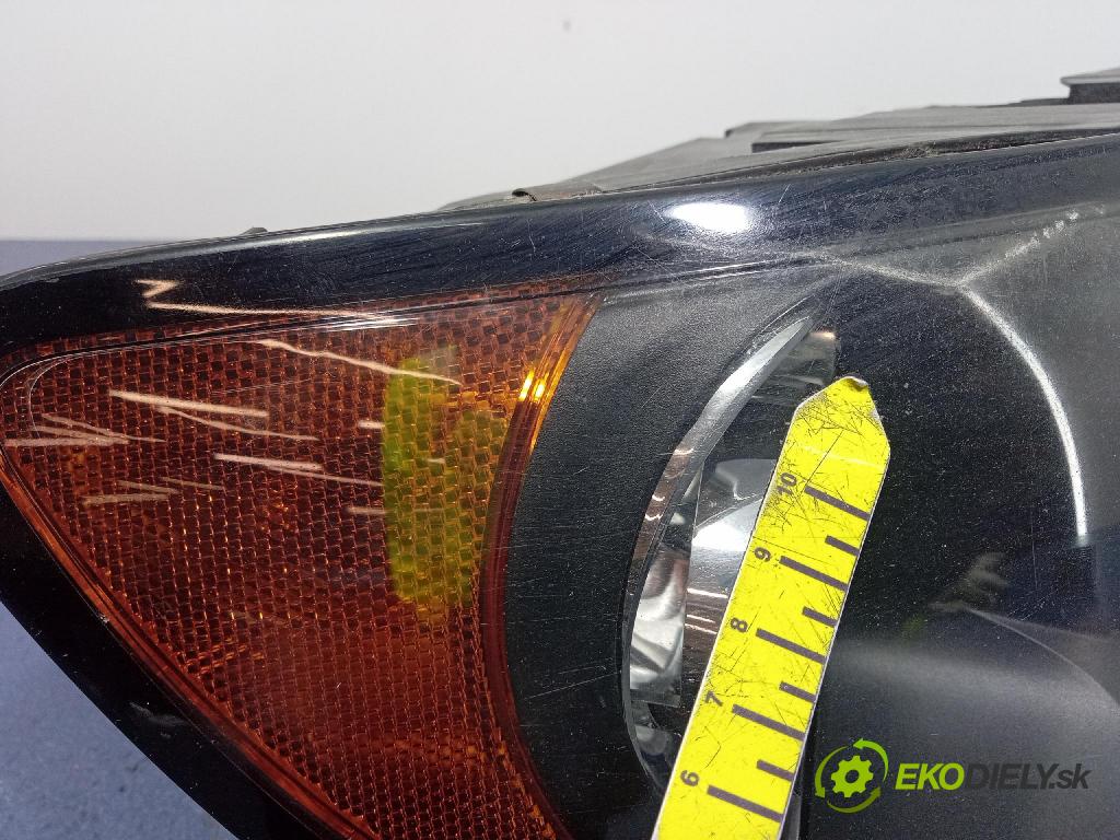 Volvo S40 2006 Reflektor: v pravo: 30698874