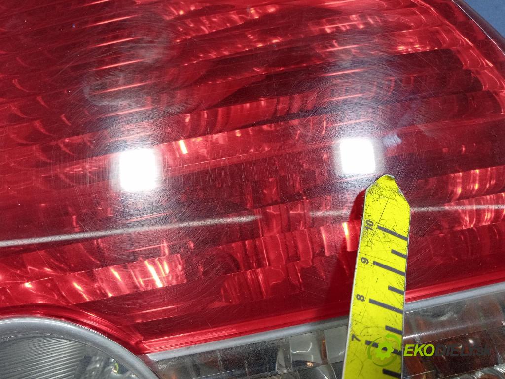 Volvo S40 2006 svetlo / reflektor zad Prava: Vonkajsia: 30698913