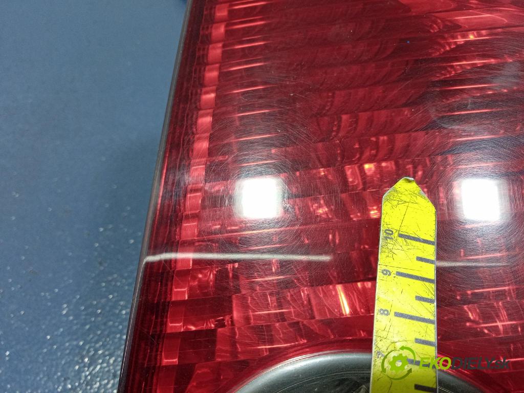 Volvo S40 2006 svetlo / reflektor zad Prava: Vonkajsia: 30698913