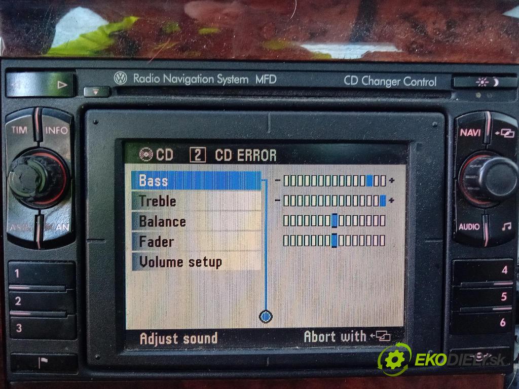 Volkswagen Bora 1.9 tdi 2001 Radio I Navigácia: 3B0035191D