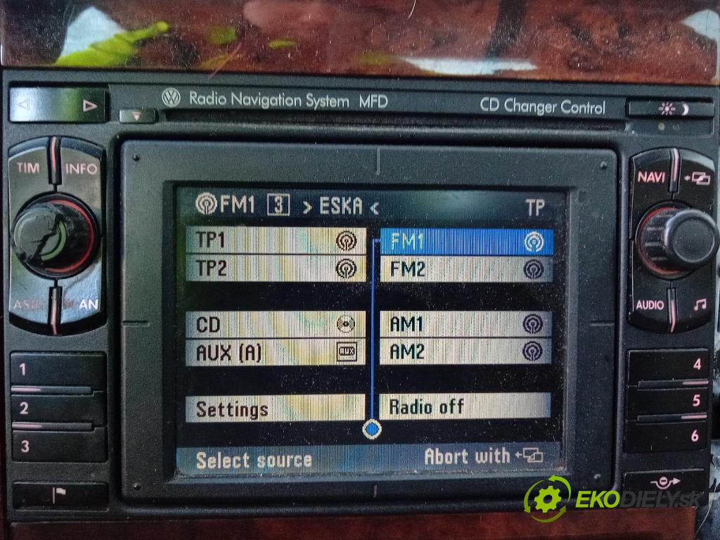 Volkswagen Bora 1.9 tdi 2001 Radio I Navigácia: 3B0035191D