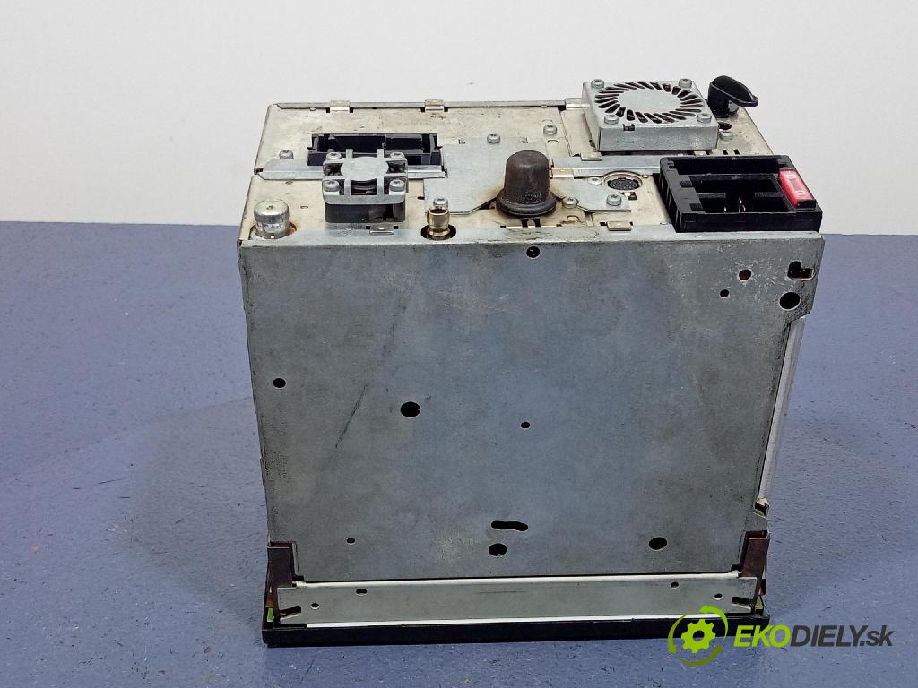 Volkswagen Bora 1.9 tdi 2001 Radio I Navigácia: 3B0035191D