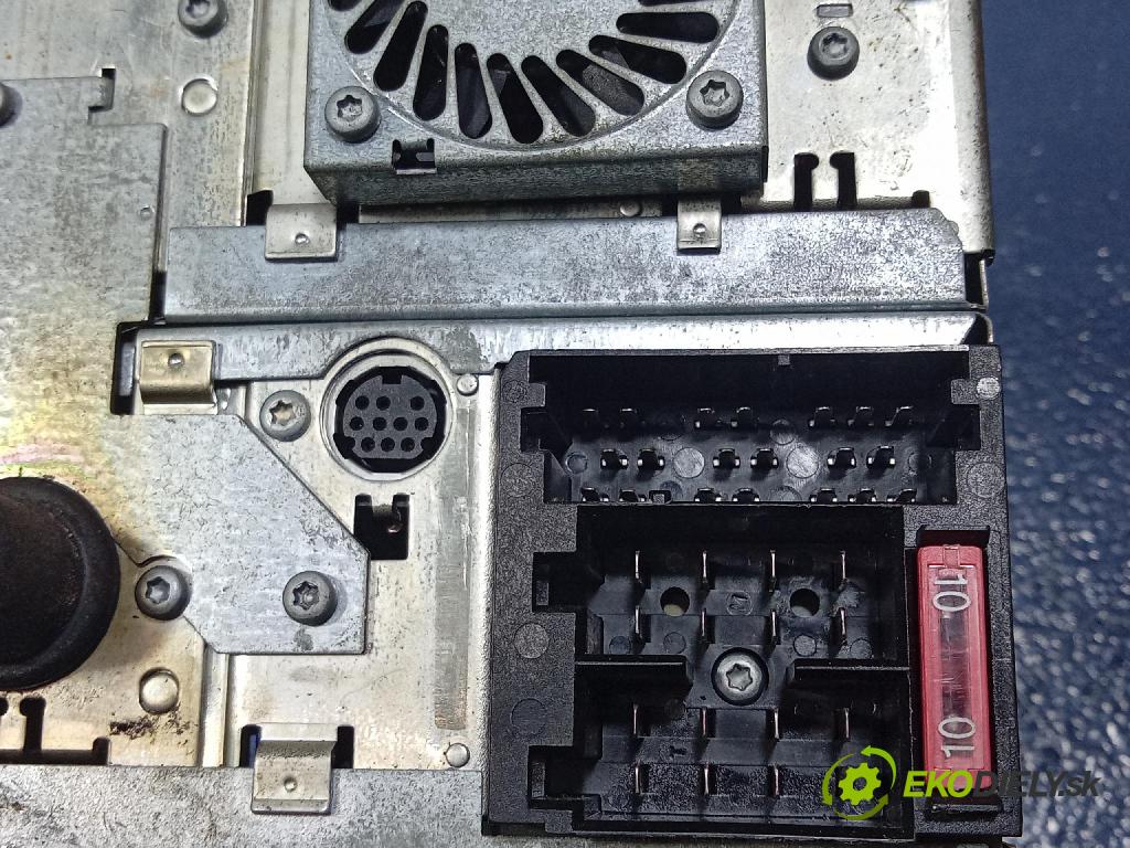 Volkswagen Bora 1.9 tdi 2001 Radio I Navigácia: 3B0035191D