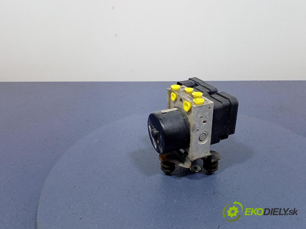 Volkswagen Caddy life 2008 čerpadlo ABS x 1K0907379AF