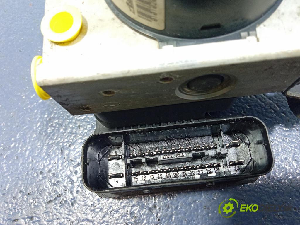 Volkswagen Caddy life 2008 čerpadlo ABS x 1K0907379AF