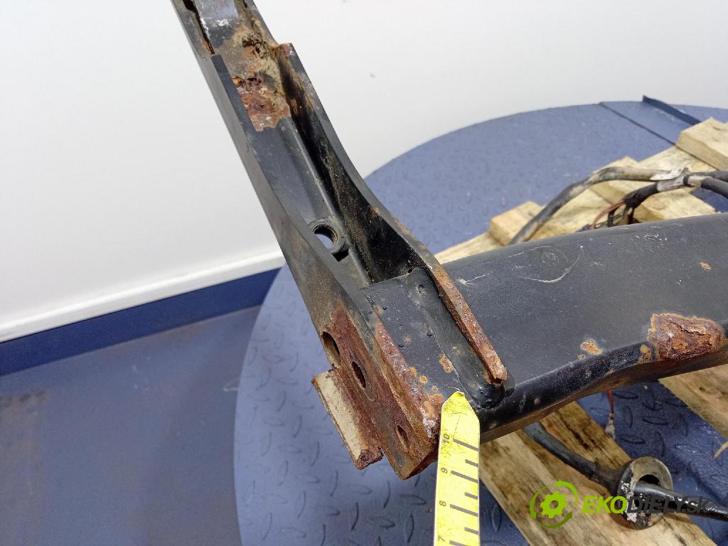 Volkswagen Caddy life 2008 Hák: Do Prívesy: 321655