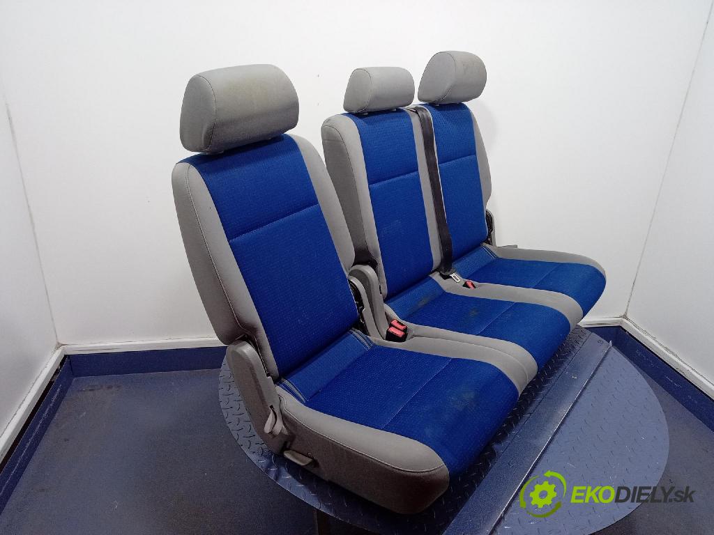 Volkswagen Caddy life 2008 Sedačka zadný 01