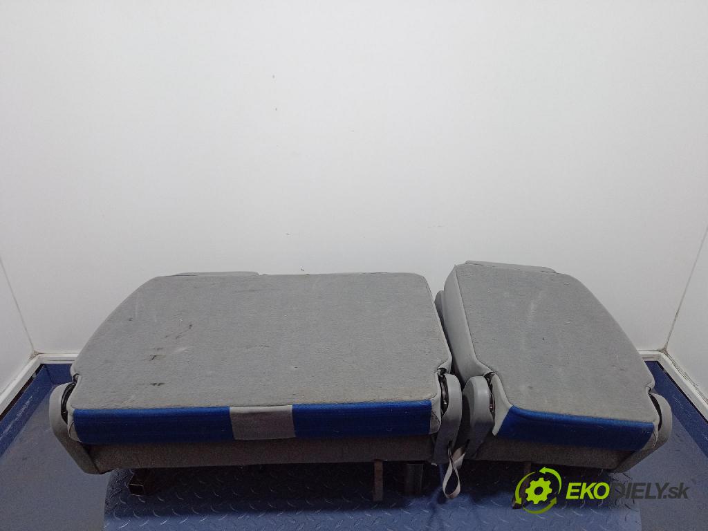Volkswagen Caddy life 2008 Sedačka zadný 01